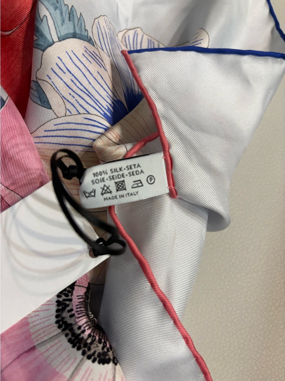 Ferragamo Anemone Floral Silk Scarf - Picture 4 of 6